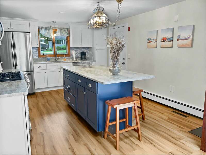 Updated kitchen with island bar seating - 2 Cove Road Harwich Cape Cod - New England Vacation Rentals- #BookNEVRDirectCozyCove