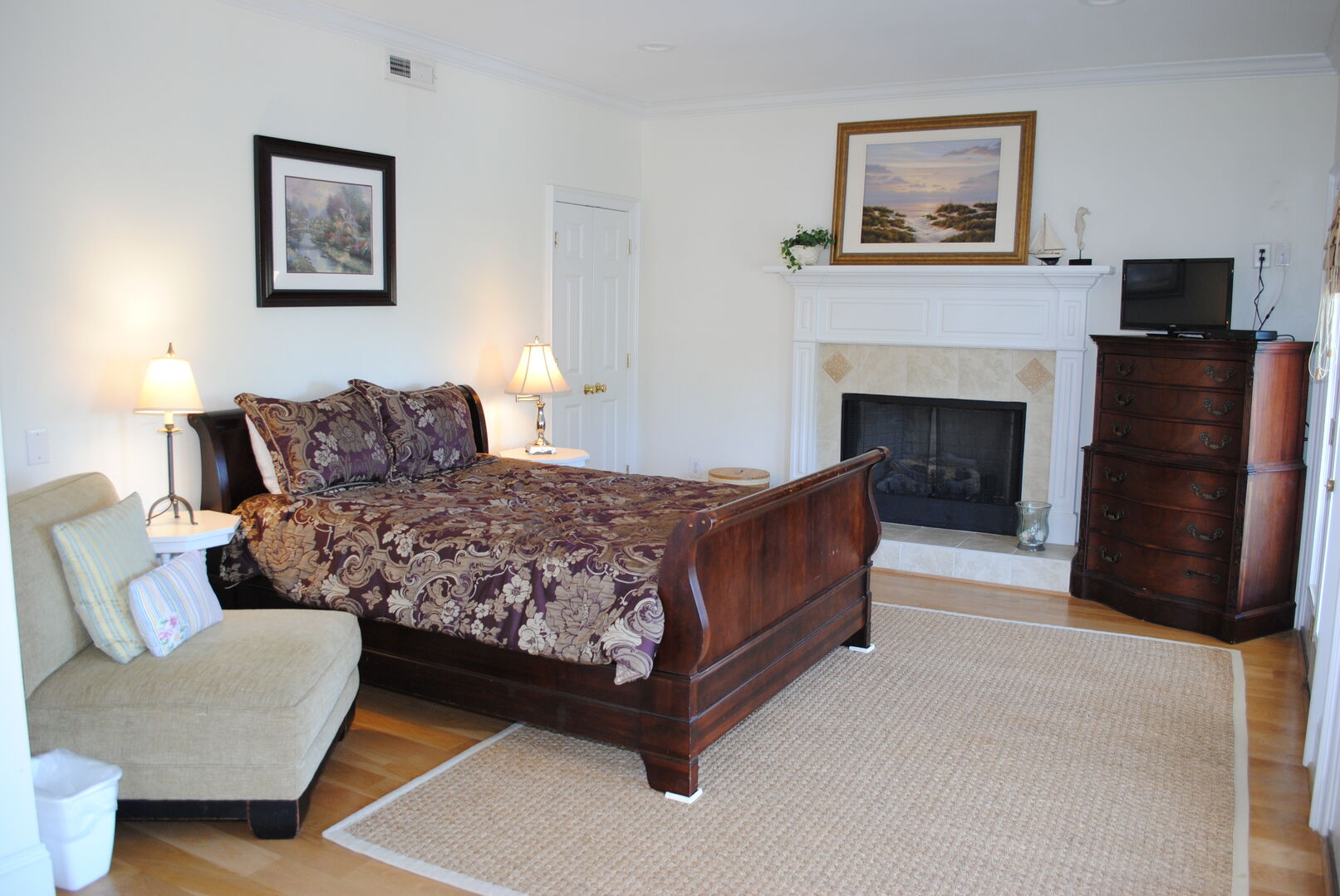 Queen and Twin Daybed with Trundle (fireplace not operational)
