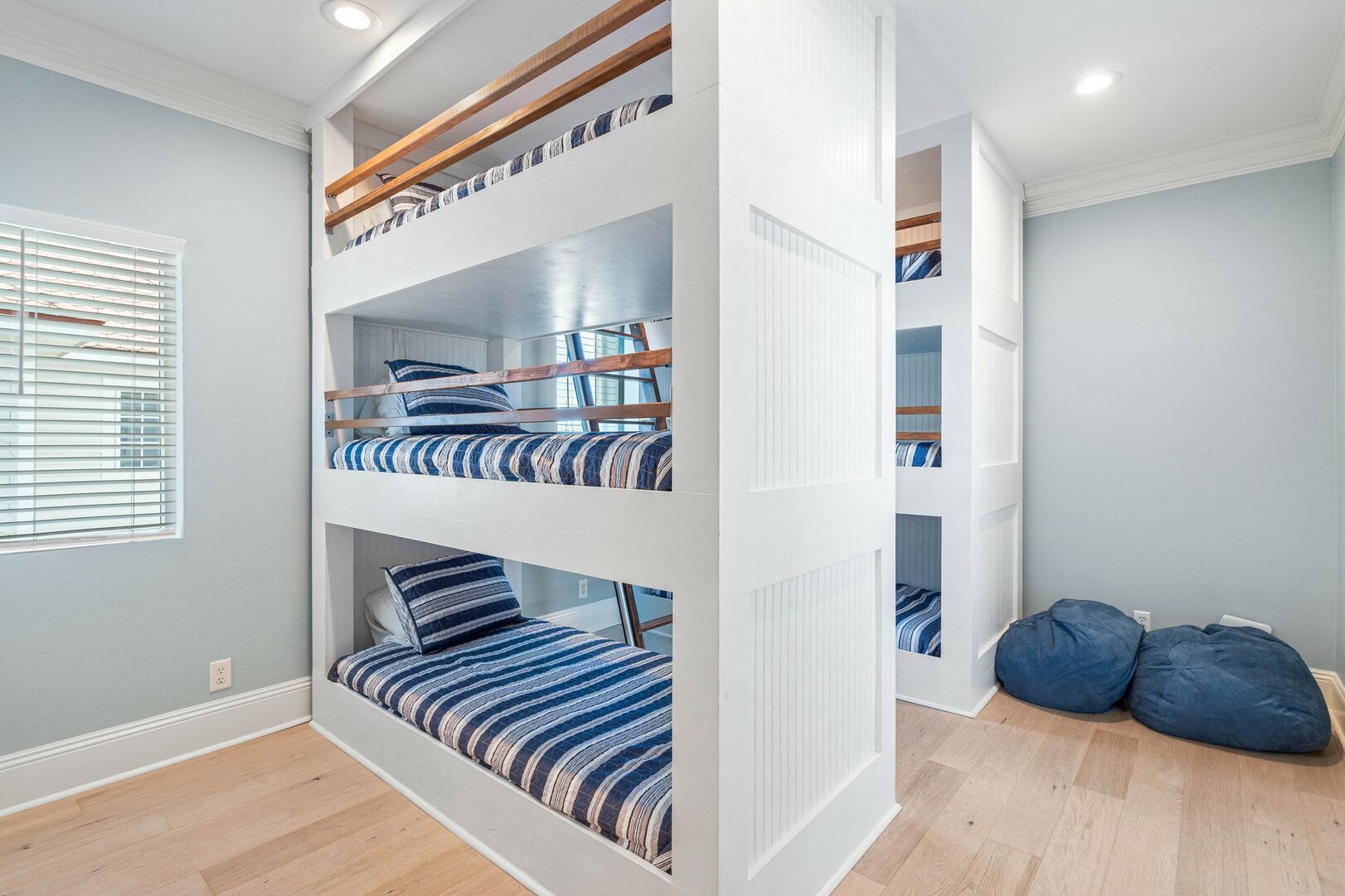 2nd floor Bunk Bedroom with 6 twin beds and private bathroom