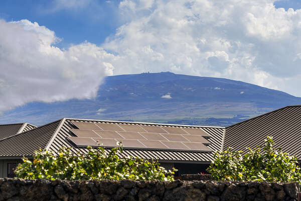 Majestic Mauna Kea.  Tallest mountain in the world when measured from its underwater base.