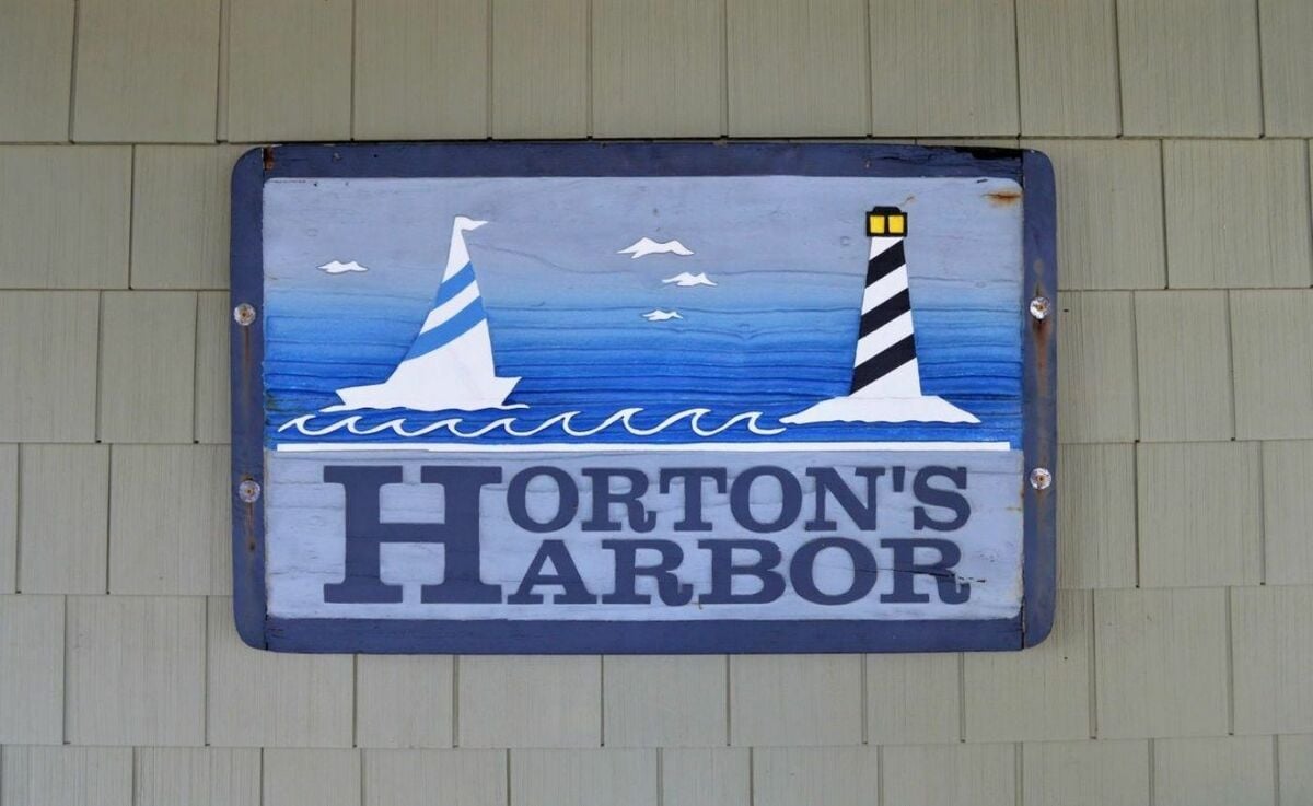 Horton's Harbor | Photo 2