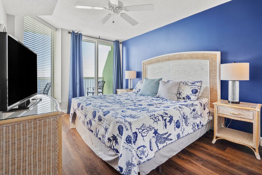 Paradise Pointe 12E - oceanfront condo in Cherry Grove Beach in North Myrtle Beach | bedroom 1 | Thomas Beach Vacations
