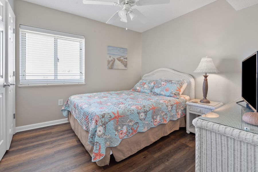 Paradise Pointe 12E - oceanfront condo in Cherry Grove Beach in North Myrtle Beach | bedroom 3 | Thomas Beach Vacations