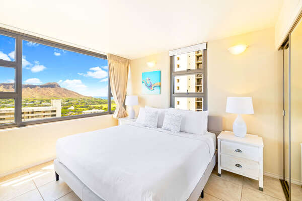 Relax on your new king-size bed while having a good glimpse of the Diamond head mountain!