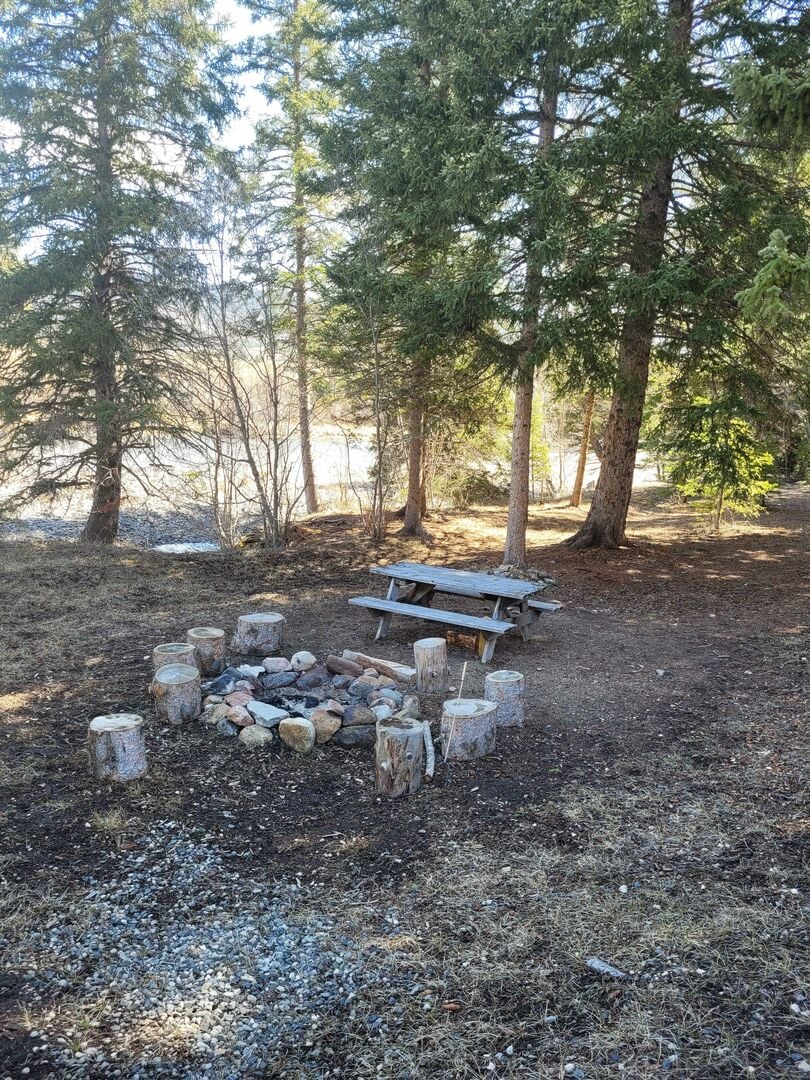 Outdoor Firepit Area