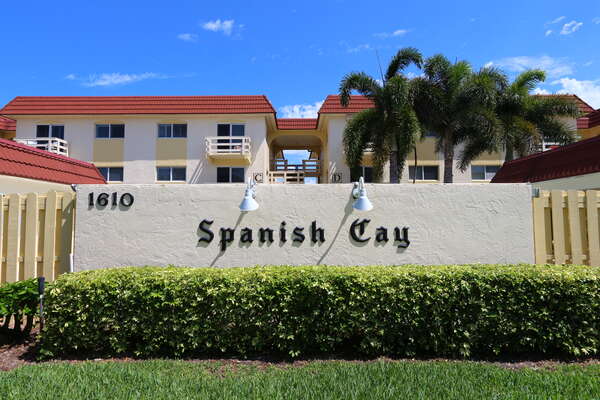 Spanish Cay signage