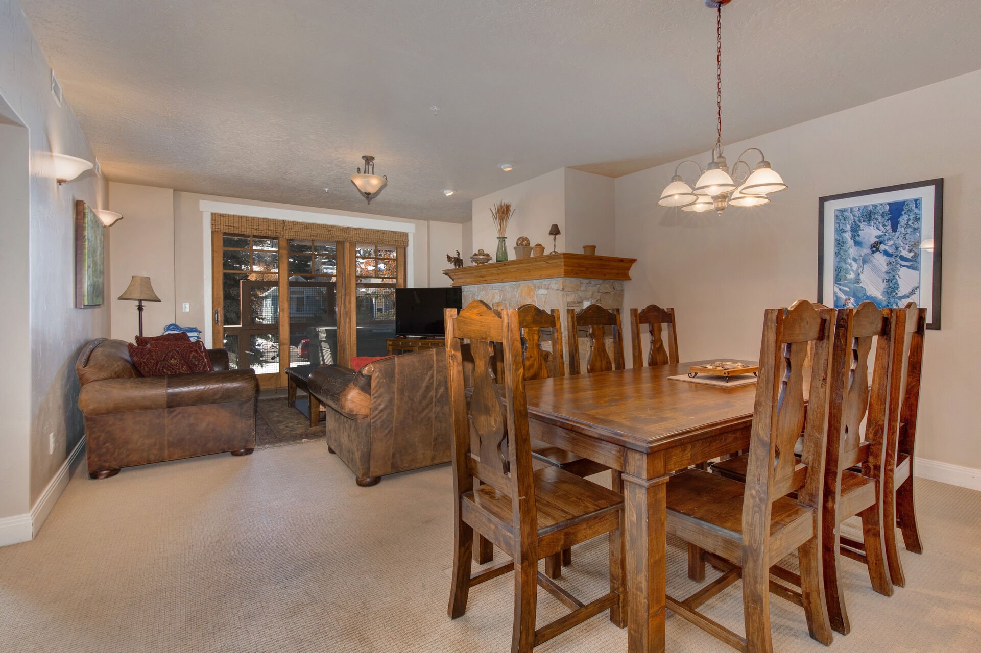 Dining Area with seating for 8