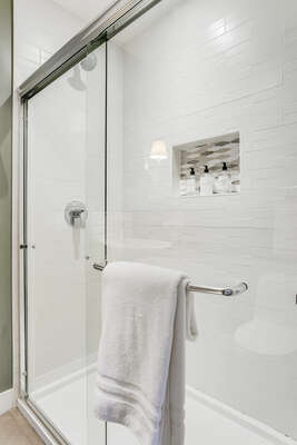 Shared Bathroom w/ Walk-In Shower - 1st Floor