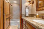 Mster Bathroom with tub/shower combo