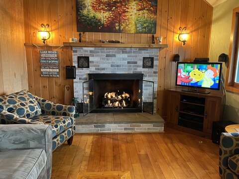 fireplace and TV + central AC!