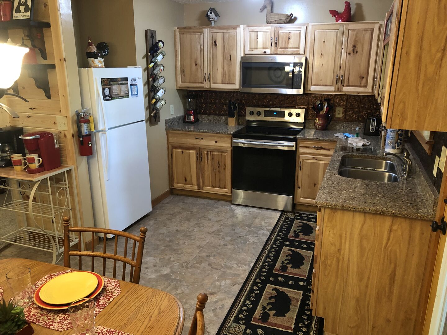 Fully Appointed Kitchen Coffee Bar, and Granite Countertops