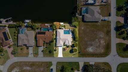 AERIAL VIEW - LOOKING DOWN
(Eastern exposure heated pool and spa, Gulf of Mexico saltwater canal boat access)