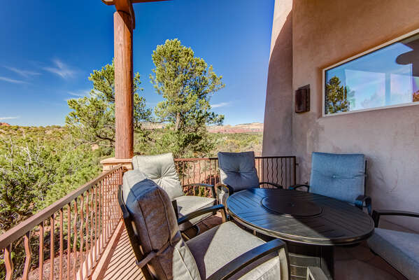 Outdoor Living Surrounded by Red Rock Views