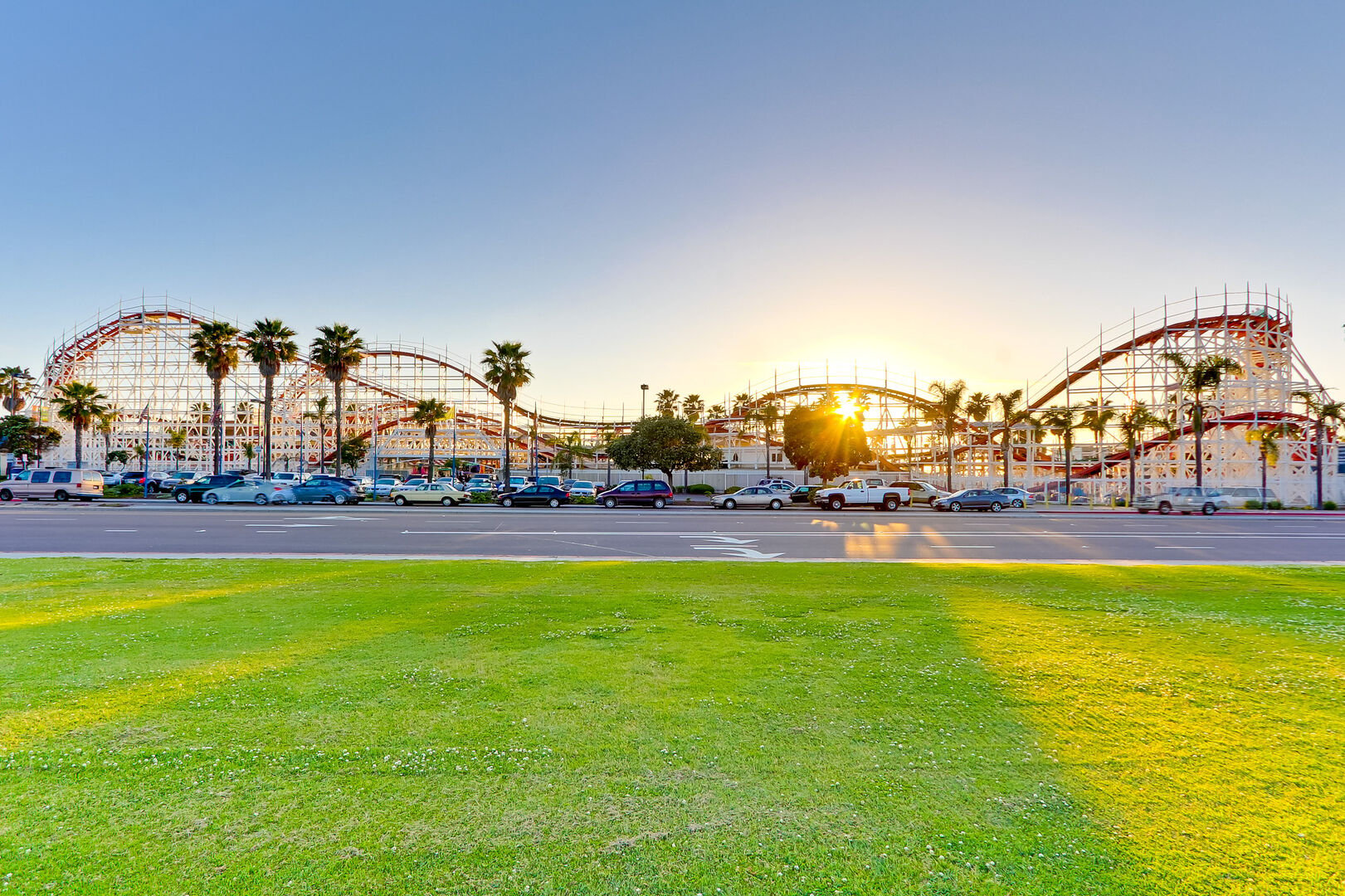 Belmont Amusement Park is the local attraction of Mission Beach and is located just south, walking distance from the condo
