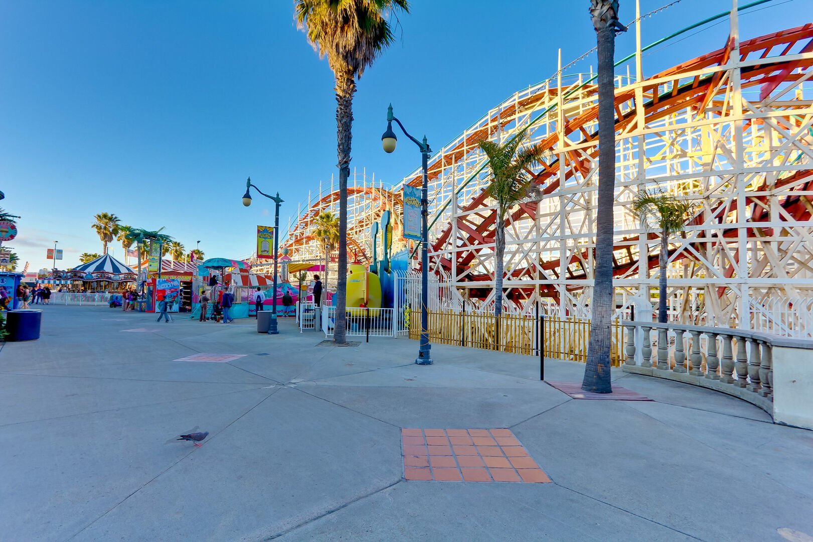 Belmont Amusement Park is the local attraction of Mission Beach and is located just south, walking distance from the condo