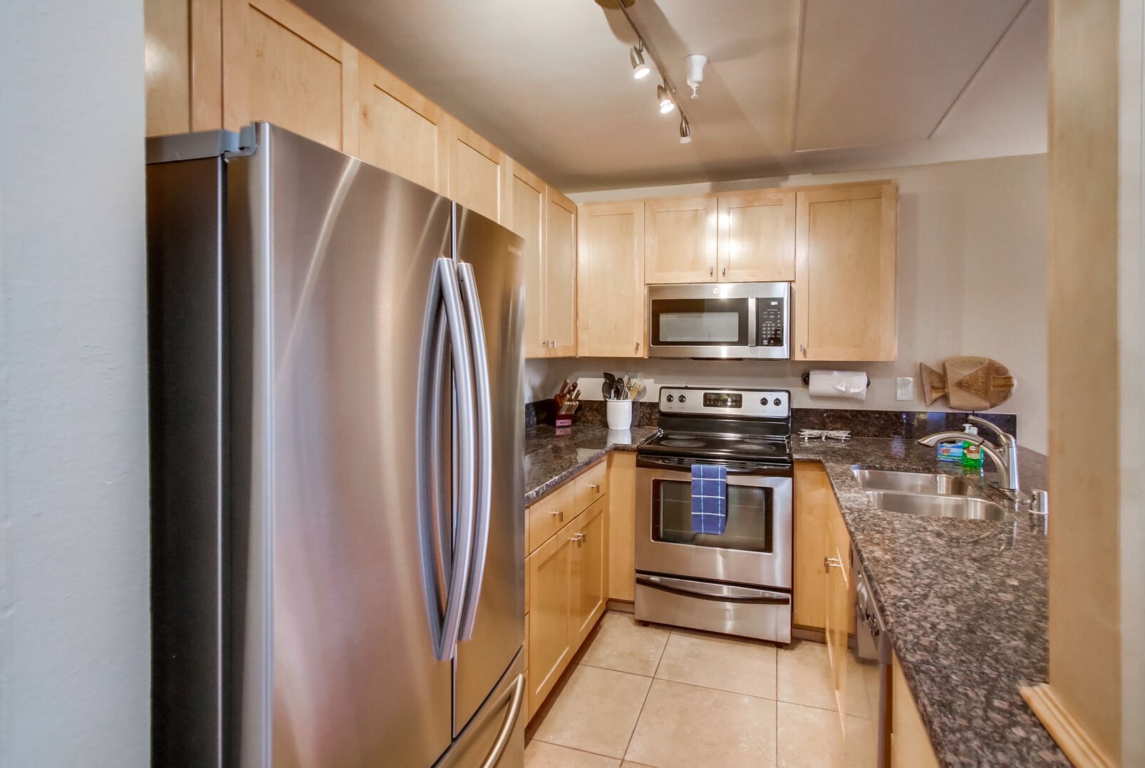 Brand new stainless steel appliances in the kitchen!