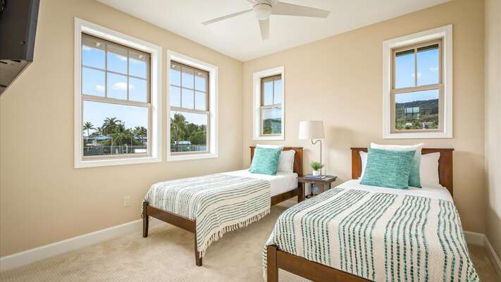 Guest bedroom 2 Upstairs. Twin XL beds that can be made into King beds at your request/fee
