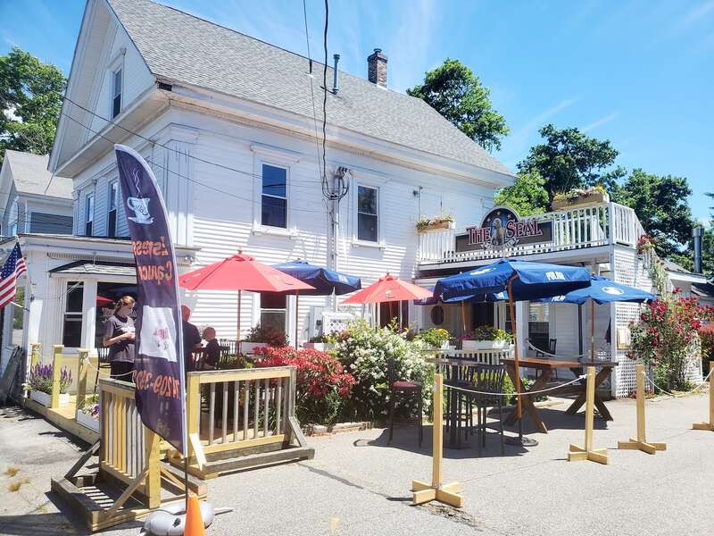 The Seal pub- Harwich- Cape Cod- New England Vacation Rentals