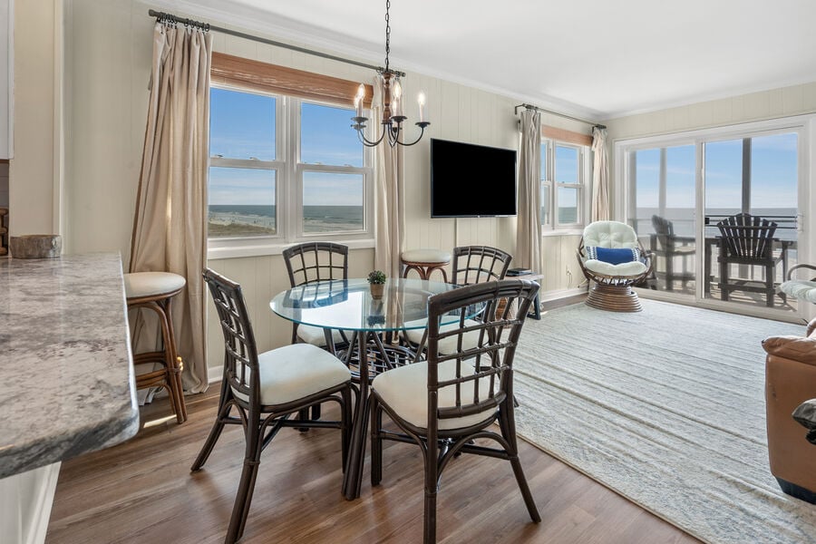 Windsong 302 - vacation home in Windy Hill, North Myrtle Beach | dining area | Thomas Beach Vacations