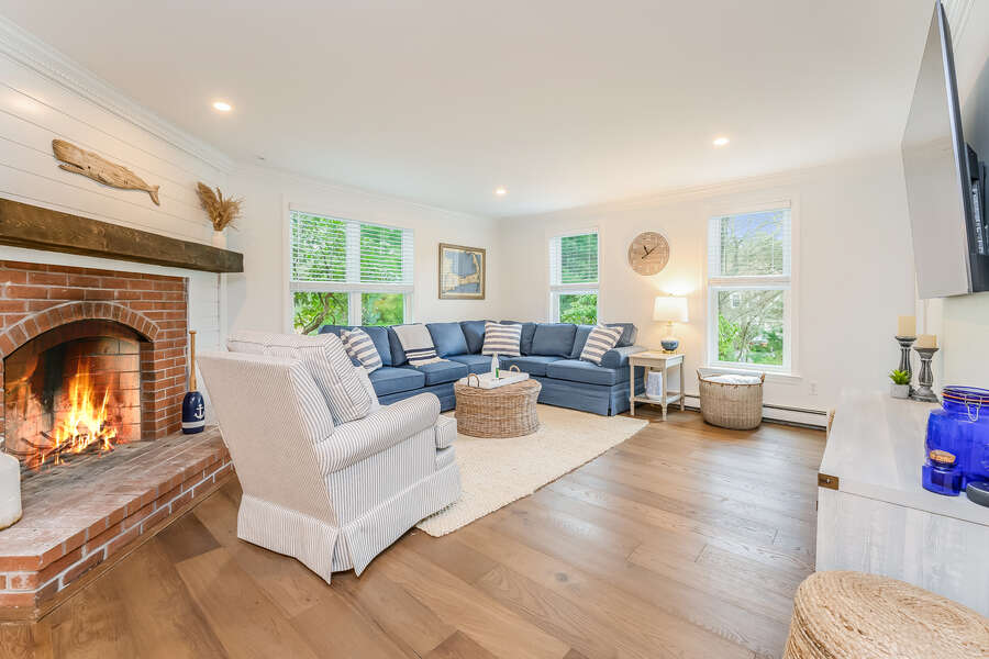 Family room - 21 Moon Compass Lane Sandwich Cape Cod - New England Vacation Rentals