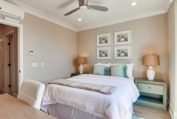 2nd Floor - Master Bedroom w/ Queen Bed, WFH Desk, Walk-In Closet, & En-Suite Bathroom