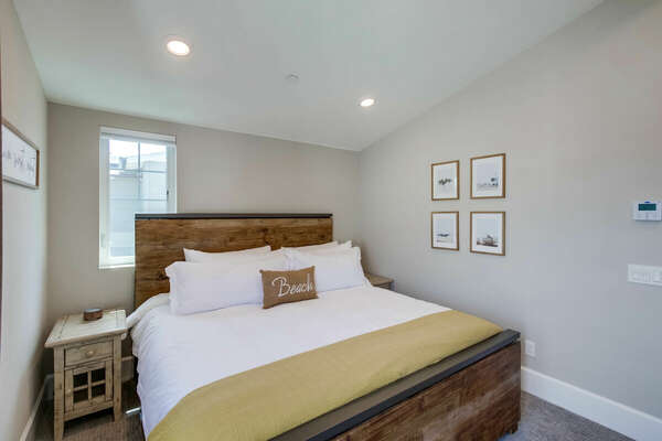 Third Floor - Master Bedroom w/ King Bed, Desk and En-Suite Bathroom