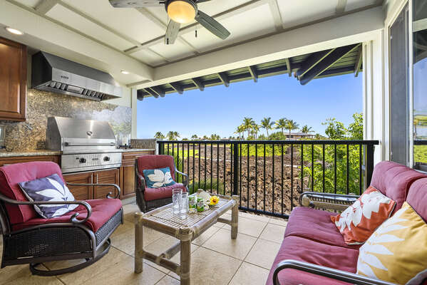 Private Lanai with BBQ and Comfy Seating at Waikoloa Hawaii Vacation Rentals