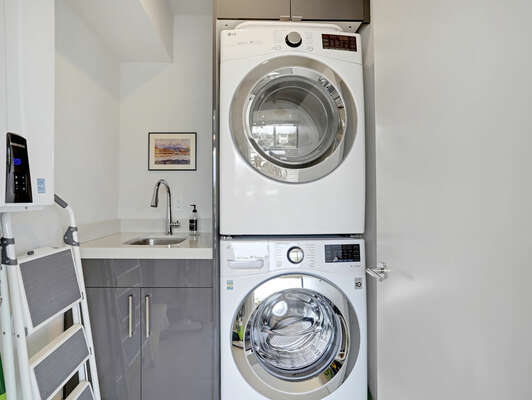 2nd Floor - Washer/Dryer