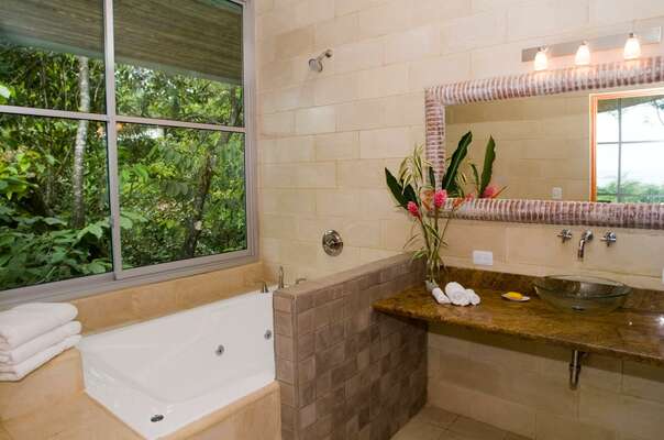 Fully equipped bathrooms with all the amenities you could need