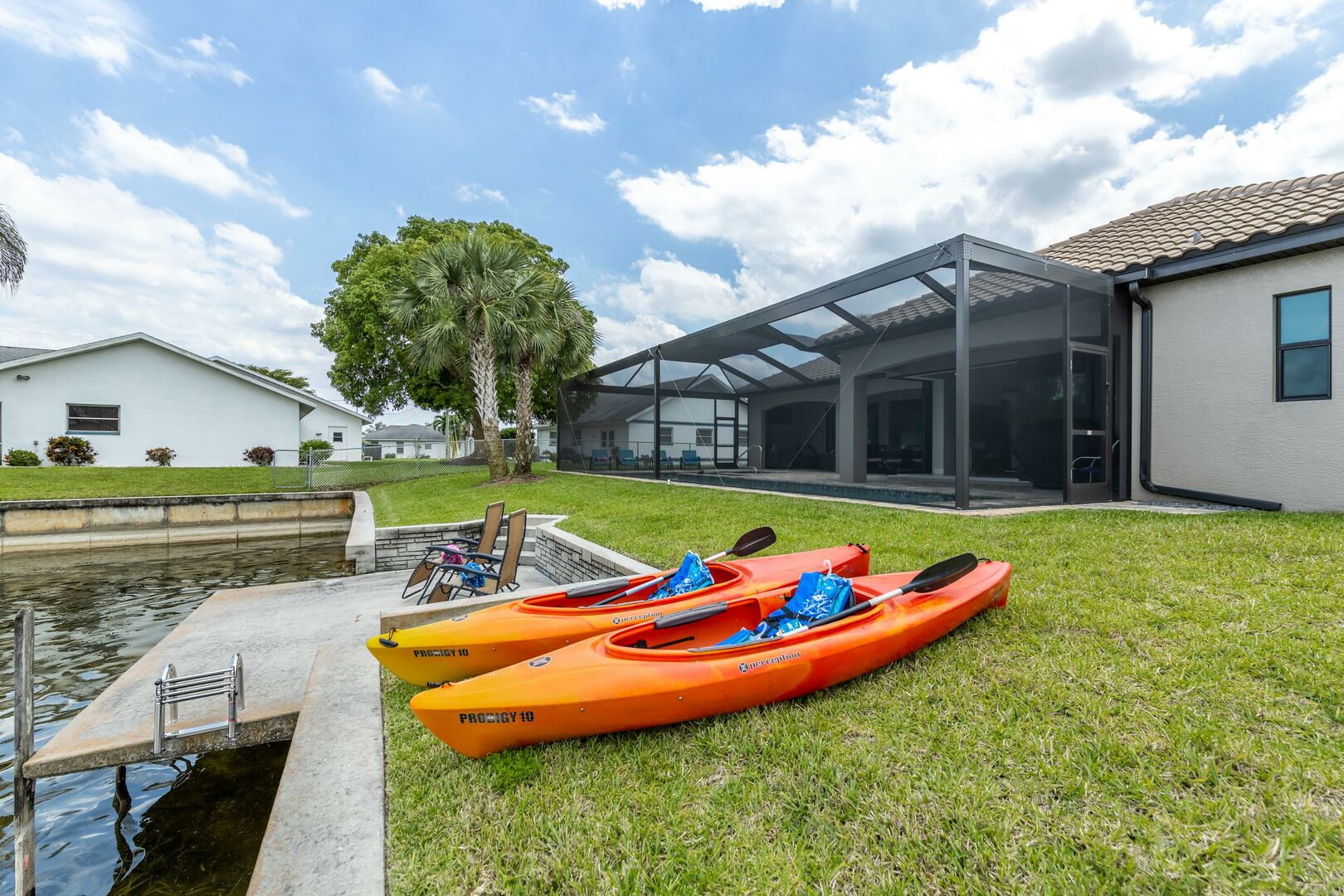 3 bedroom vacation home with kayaks