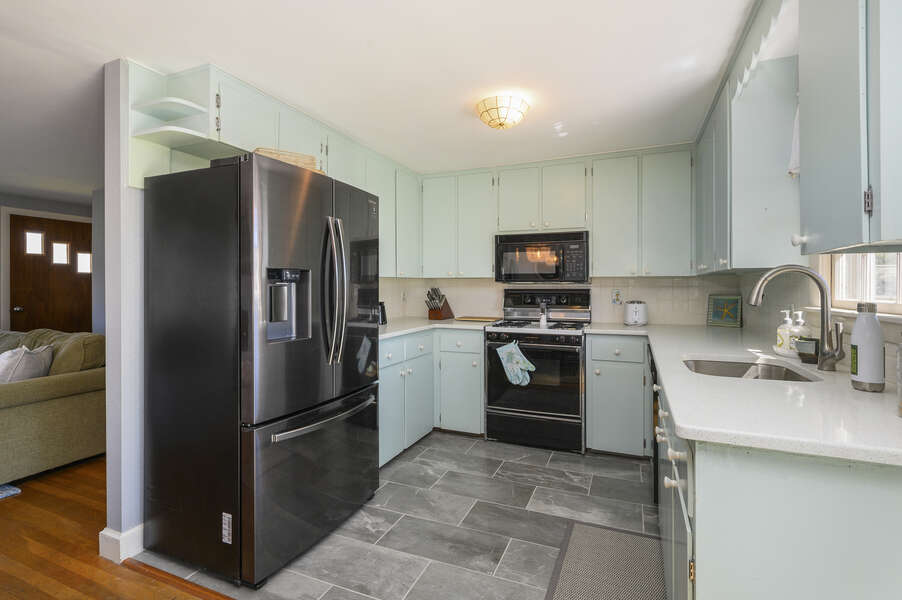 Fully equipped kitchen with dishwasher, microwave and K-cup coffee pot - 7 Cutter Lane West Yarmouth Cape Cod - New England Vacation Rentals