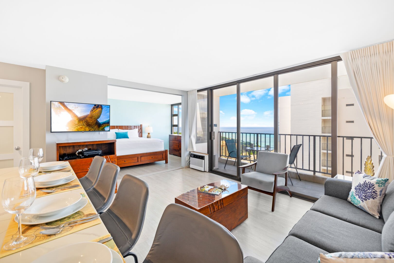 Beautiful 1-bedroom unit with gorgeous Ocean views!