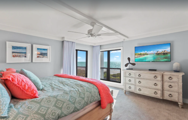 Master Bedroom, king bed with gulf front views