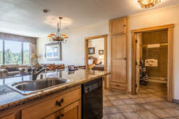 Fully Equipped Kitchen , granite countertops. 2 bar stools