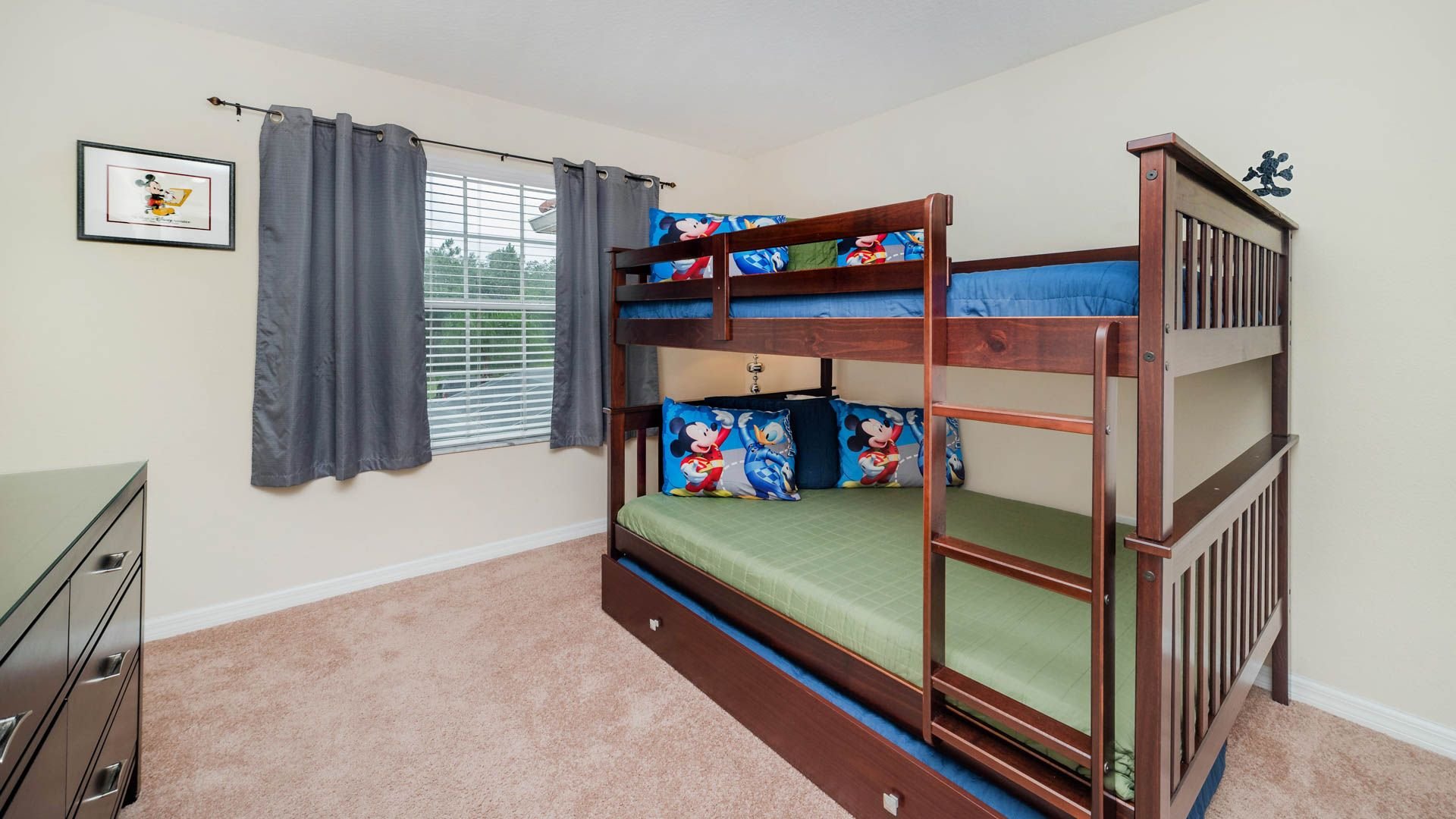 Twin/Double + Twin Trundle Bunk Bedroom 2