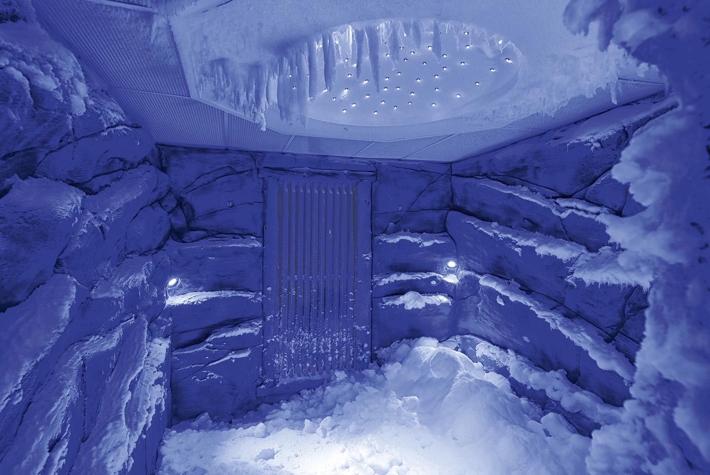 The unique ice room of La Datcha, with snow at the bottom and ice covering the walls.