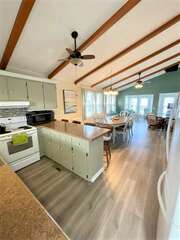 120fay - Canal Cottage | Photo