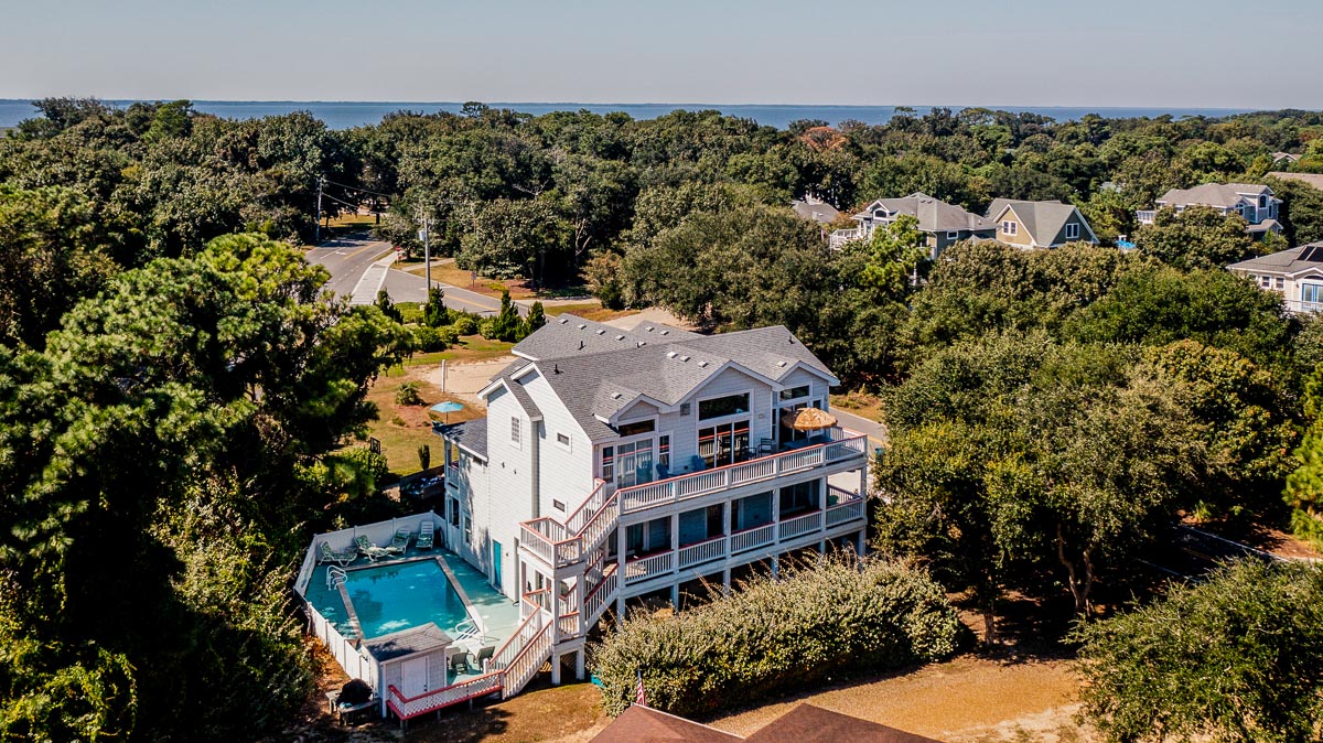 Outer Banks Vacation Rentals - 1351 - FITZYS ON THE BANKS