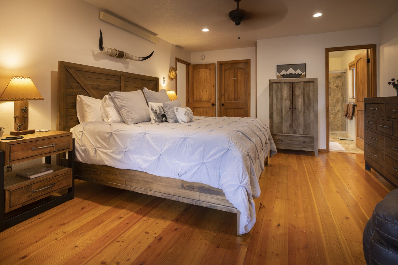 Alpine Highmark ~ master bedroom w/ king bed and private ensuite bathroom