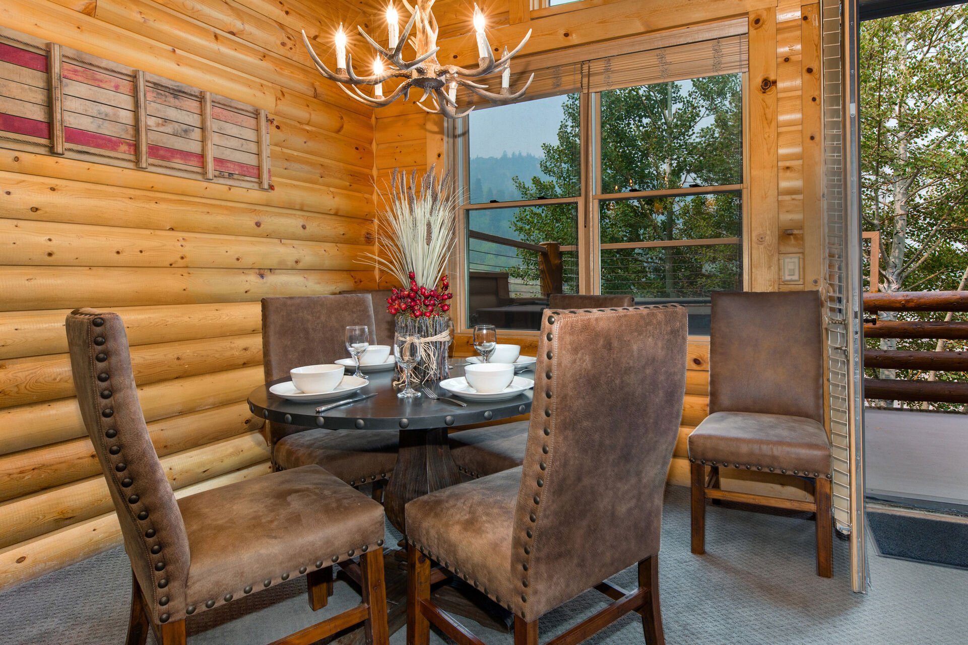 Dining Area with Seating for Up to Six