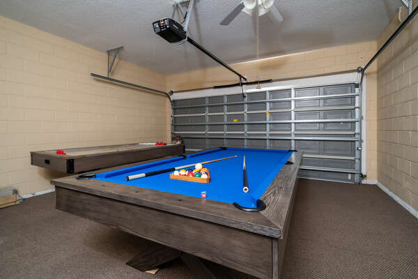 games room with pool table and air hockey