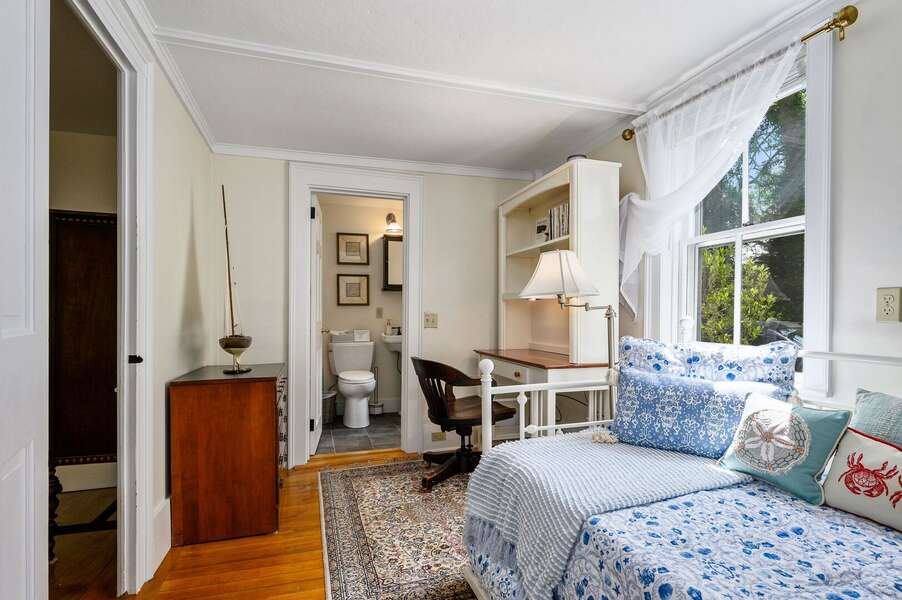 Desk for remote learning or answering a quick email - 98 West Road Orleans Cape Cod New England Vacation Rentals