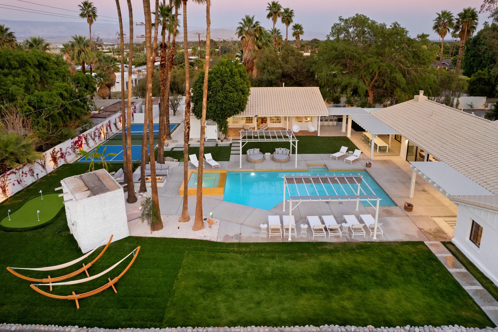 Welcome to Solaris, Your Palm Springs Sunny Getaway! (Sports court is not available for guest use)