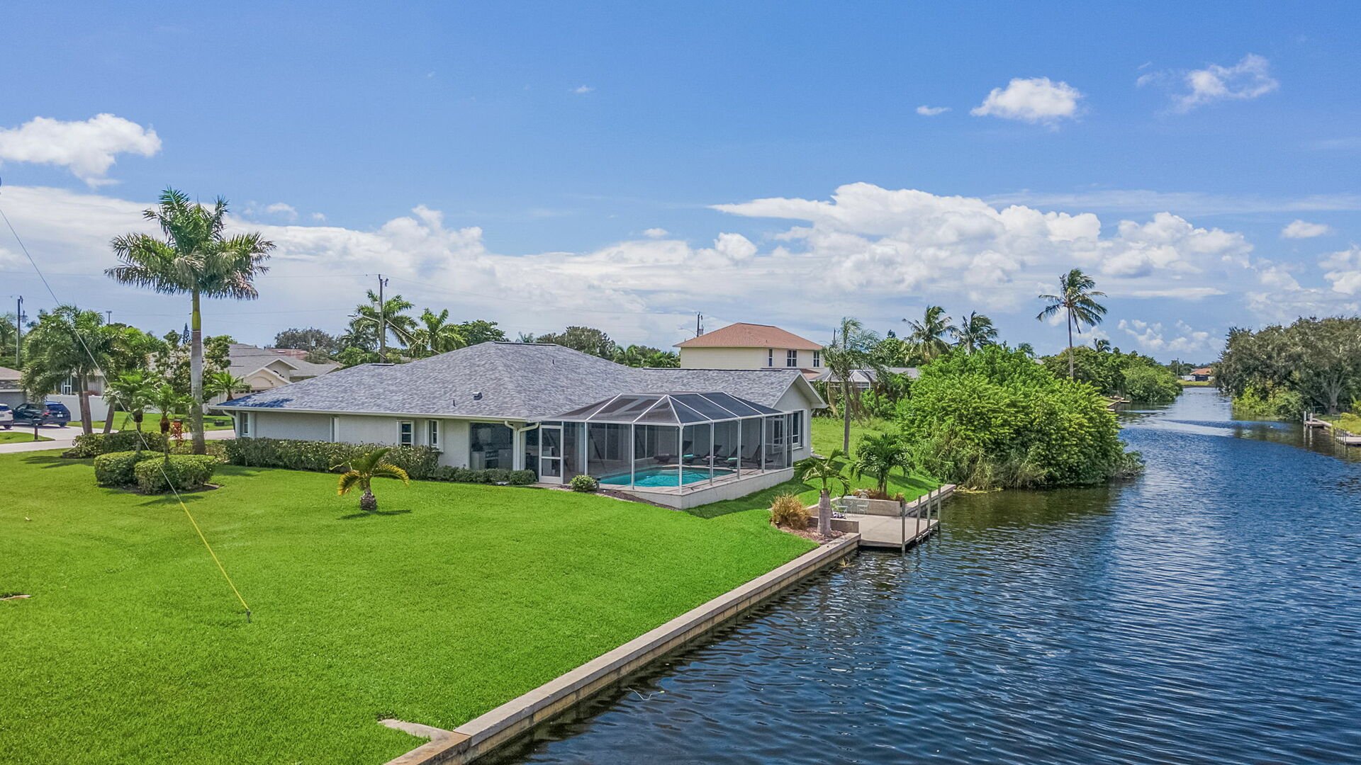 3 bedroom vacation rental on the water