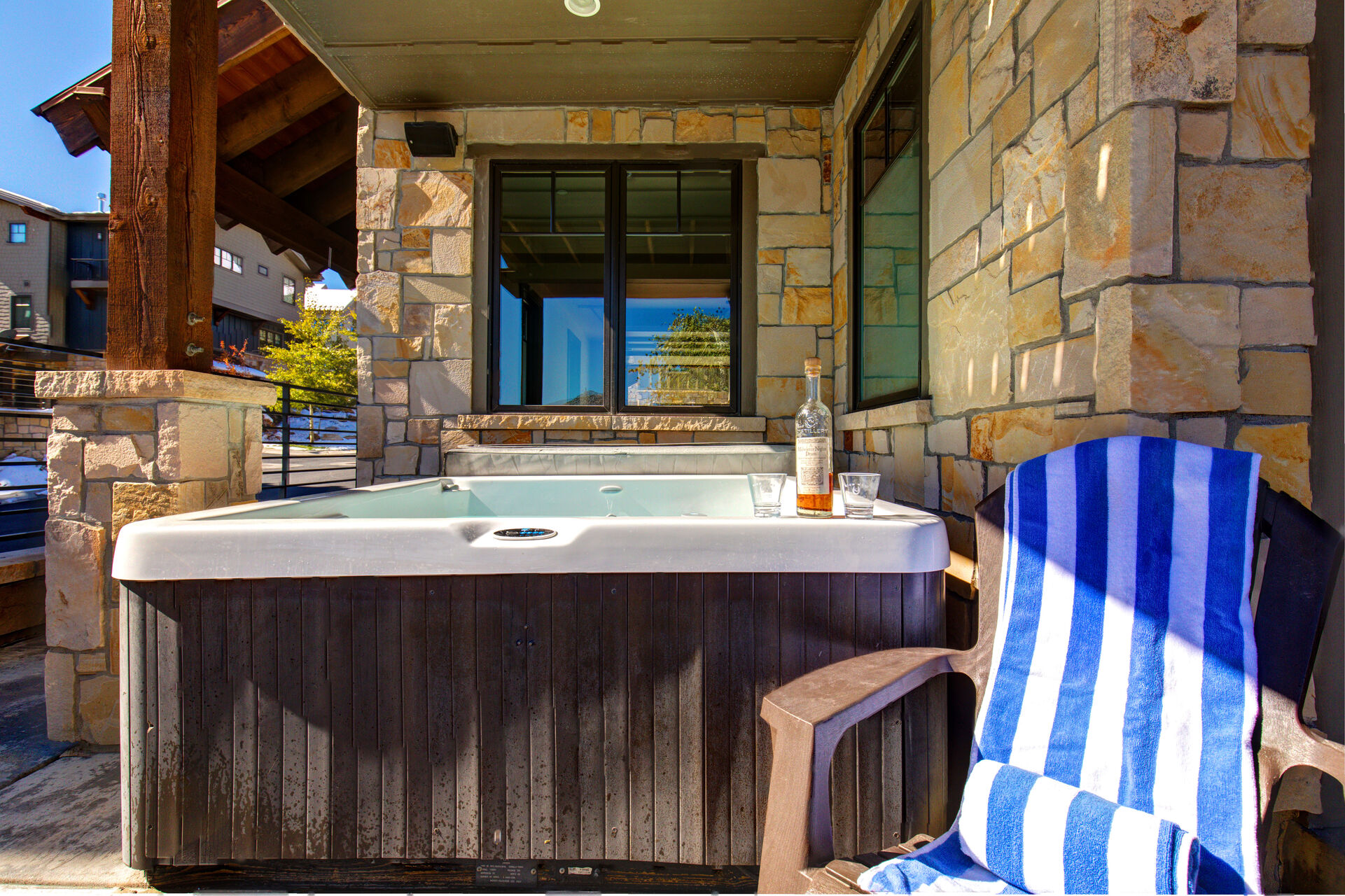 Ground Level Private Hot Tub Patio