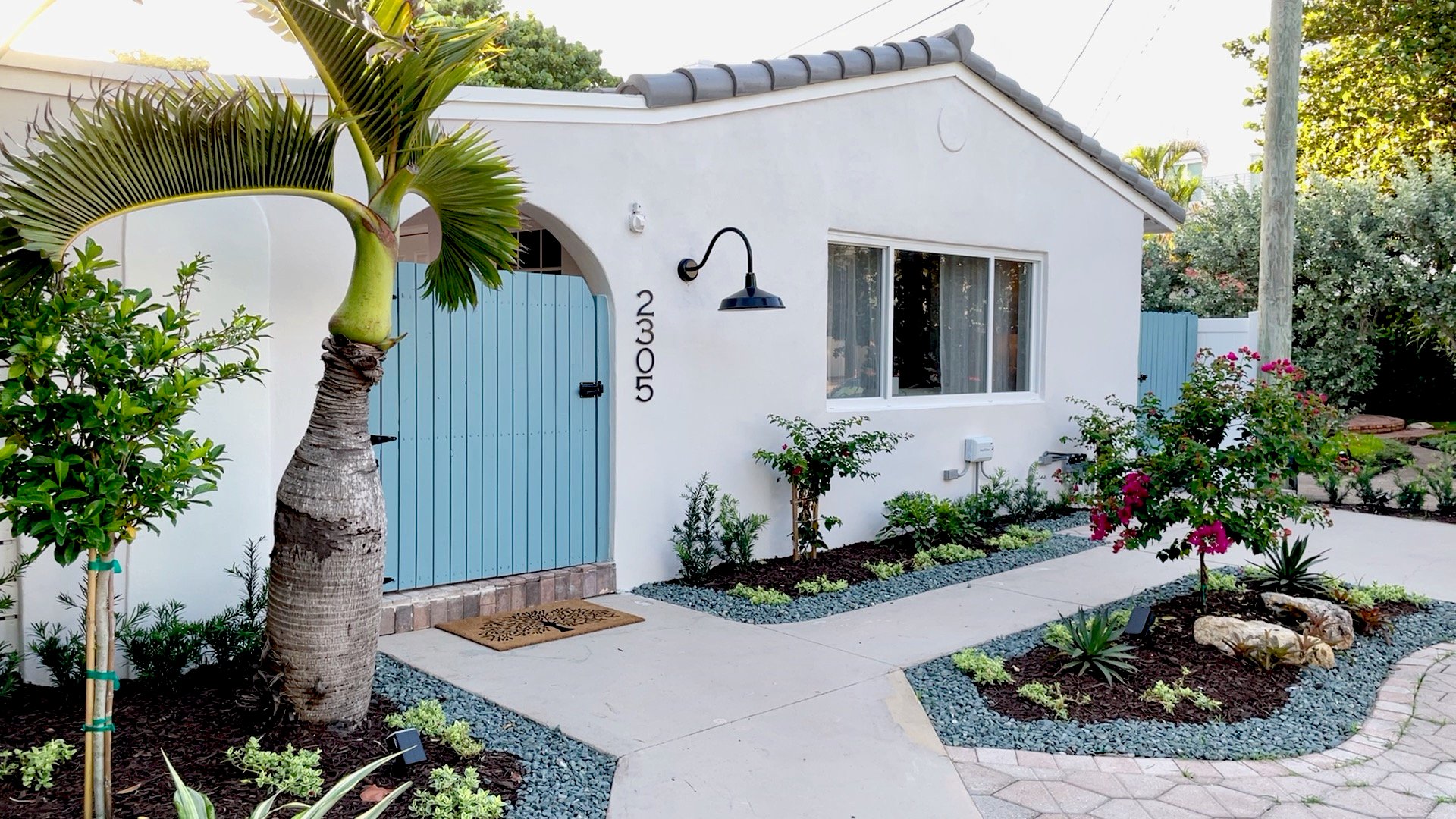 This captivating quaint beach cottage is just steps away from the Ocean.