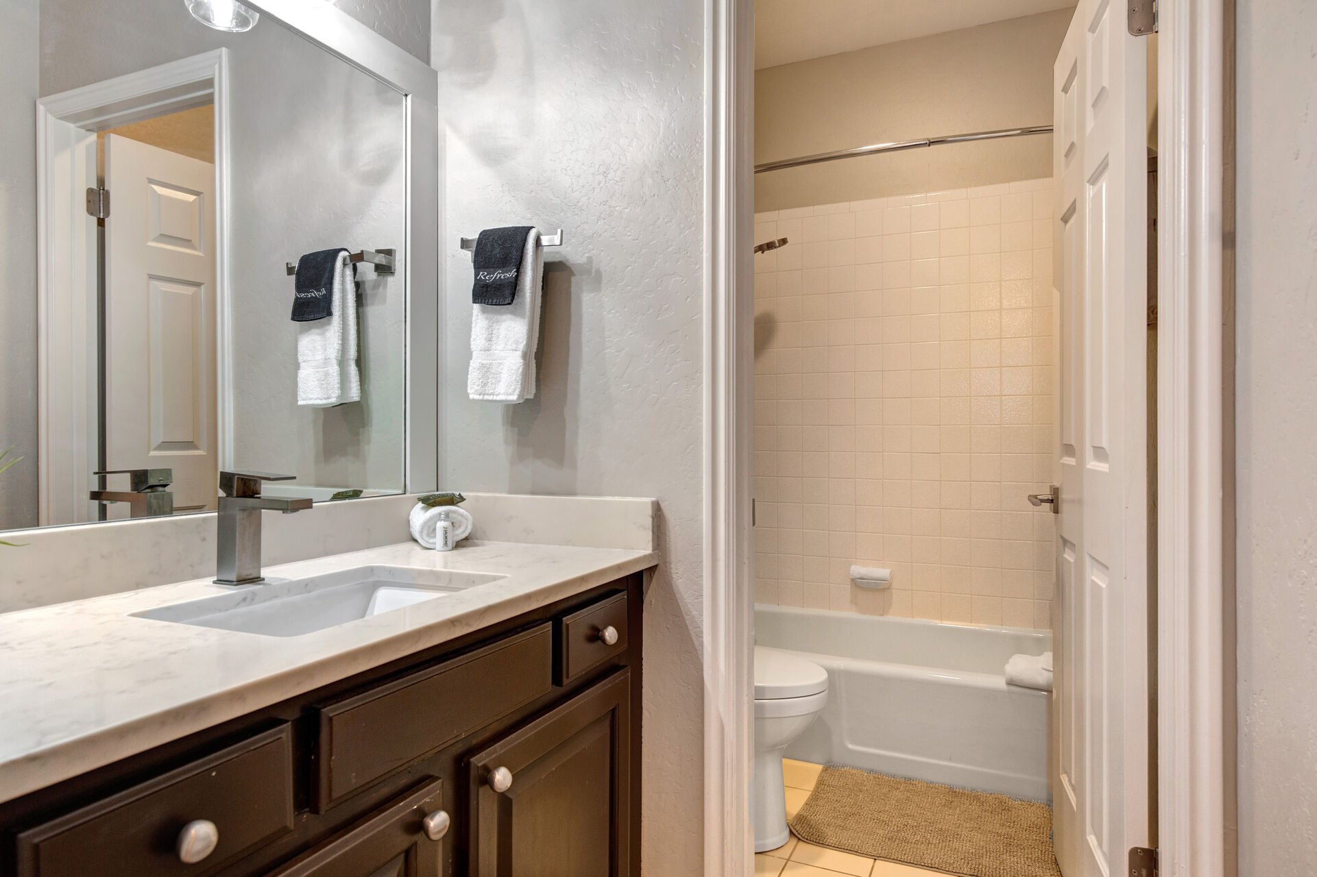 Bedroom 2 Bathroom with tub/shower combo