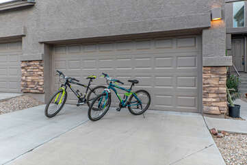 Two bikes and a pickle ball set for 4 are fun amenities we provide for our guests.