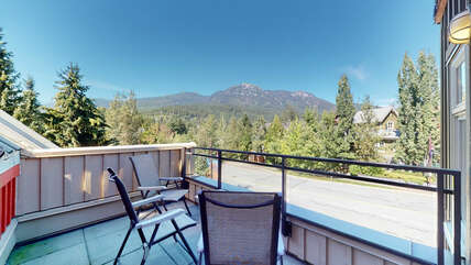 Spectacular Mountain Views from the Private Balcony