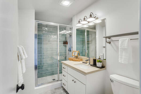2nd Shared Bathroom with Shower